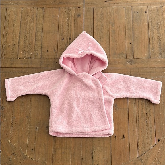 Widgeon pink fleece hooded wrap 9 month jacket - Picture 1 of 8